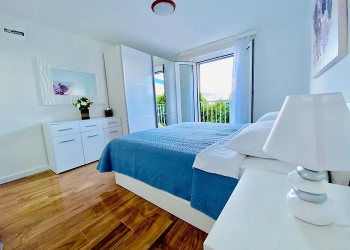 Apartment Apartman Postira *