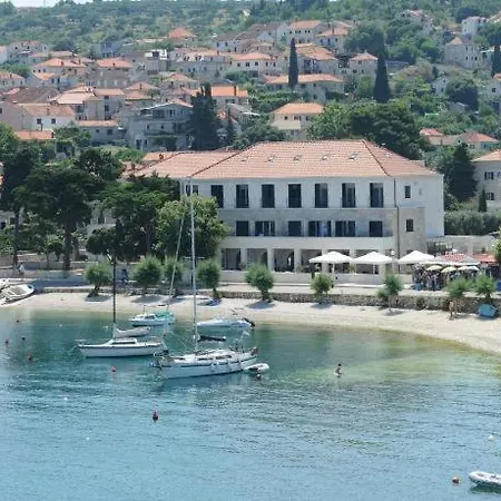 Apartman Postira 아파트 *