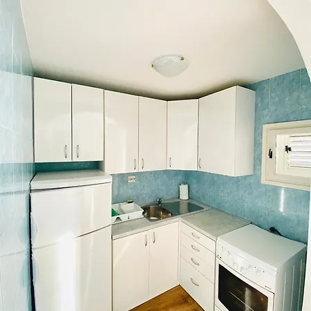 Apartman Postira * 포스티라