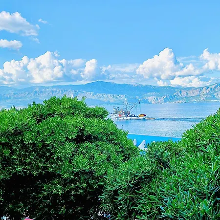 Apartman Postira 아파트