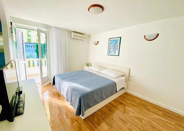 Apartman Postira
